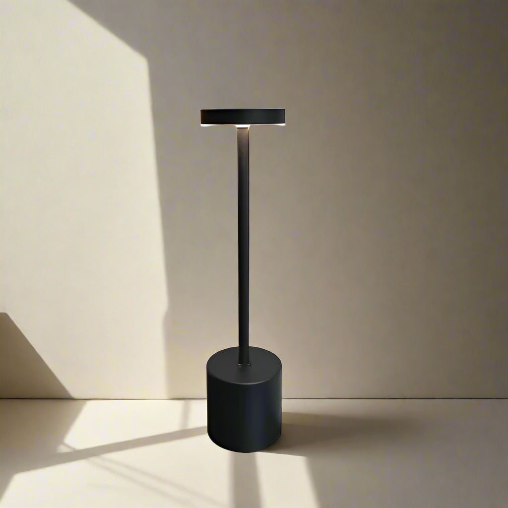 Dotyková nabíjecí LED stolní lampa – praktické a moderní osvětlení