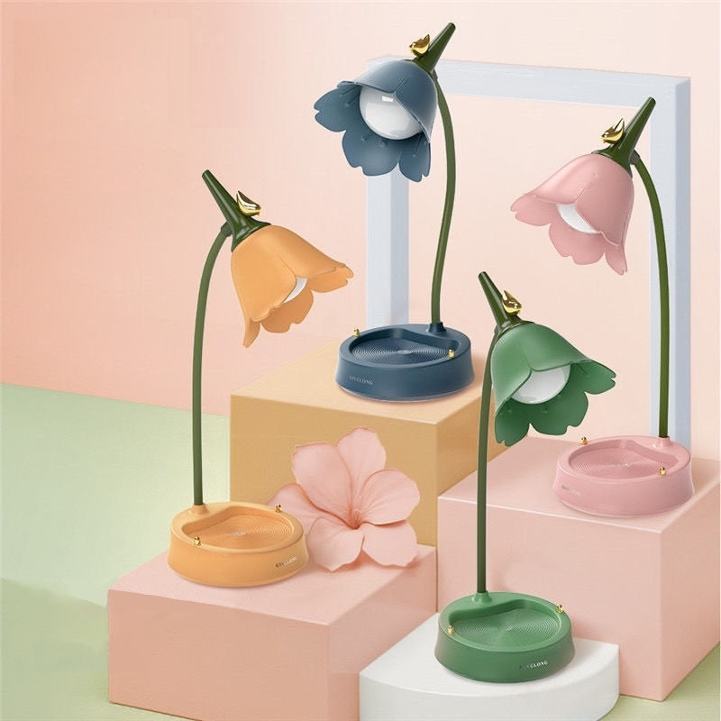 Lampă de birou floare – eleganță și lumină blândă