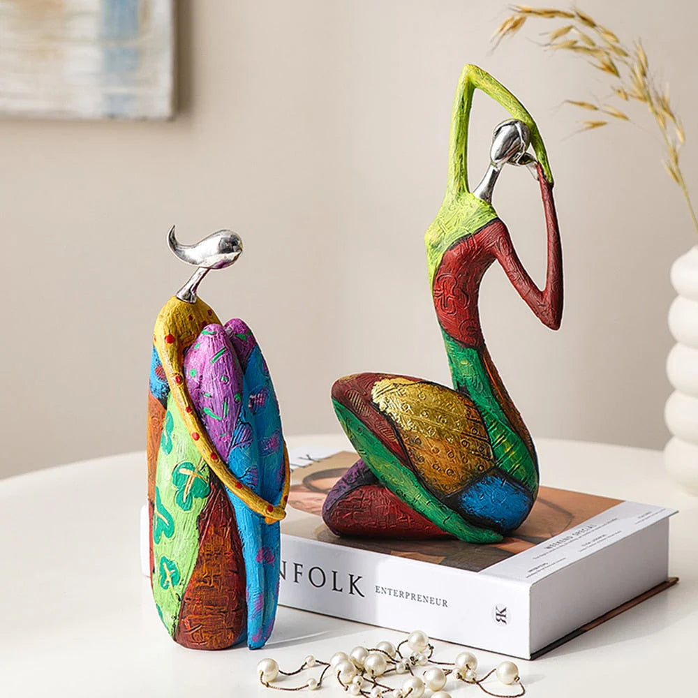 Sculptură Abstractă Femeie – Eleganță și Modernitate