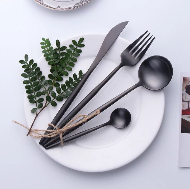 Luxusný jedálenský set – pre elegantný a distingvovaný stôl