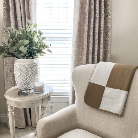 Ruitpatroon – Moderne Elegantie En Gezellig Comfort