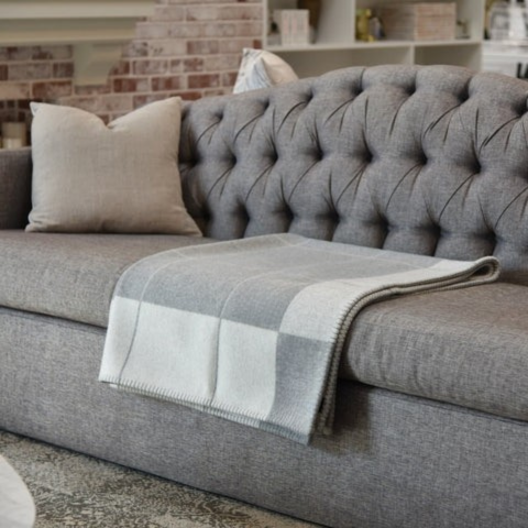 Ruitpatroon – Moderne Elegantie En Gezellig Comfort