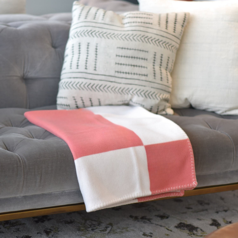 Ruitpatroon – Moderne Elegantie En Gezellig Comfort