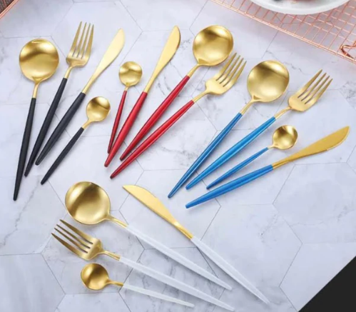 Ensemble Couverts 24 Pièces – Finition Chic Pour Table Raffinée