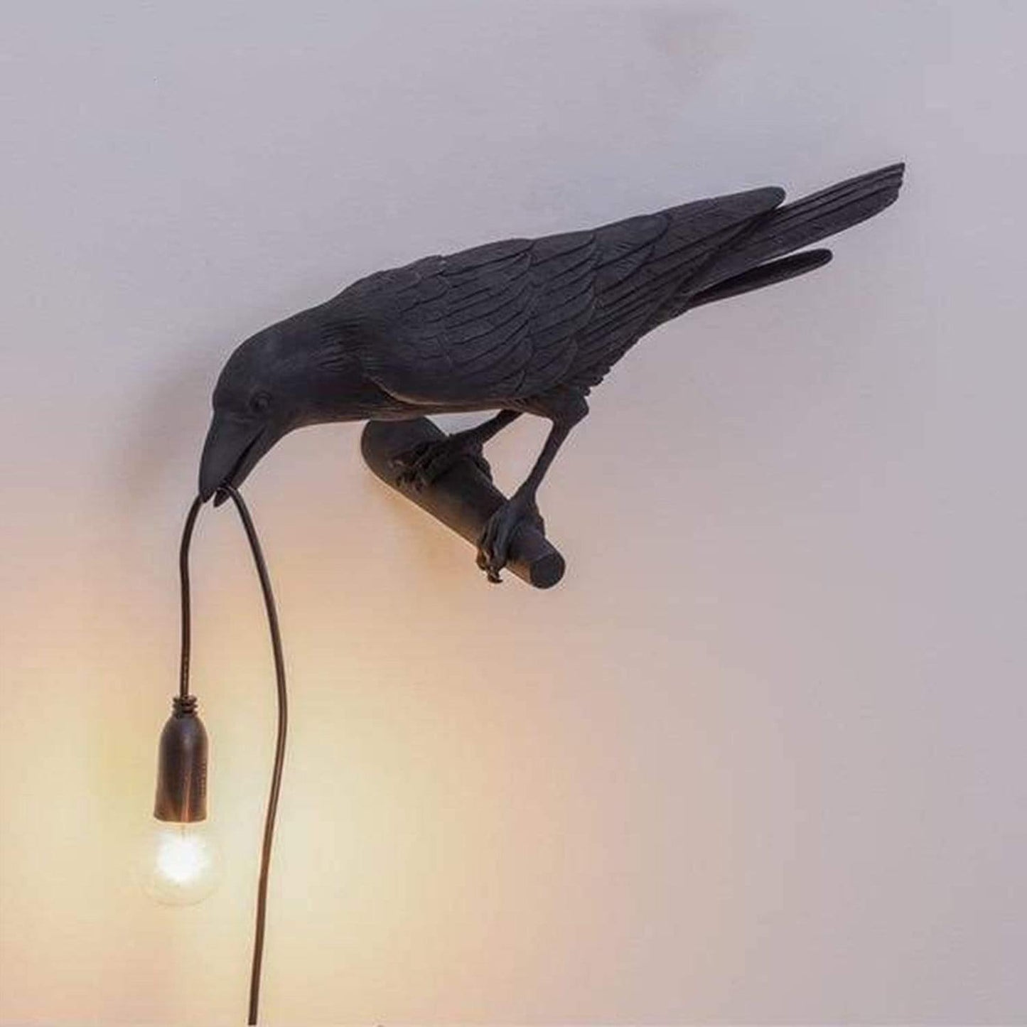 Lampă Decorativă — Corb pentru o Ambianță Misterioasă