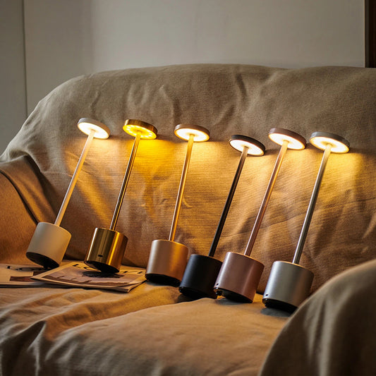 タッチ式充電可能LEDテーブルランプ - 実用的でモダンな照明 