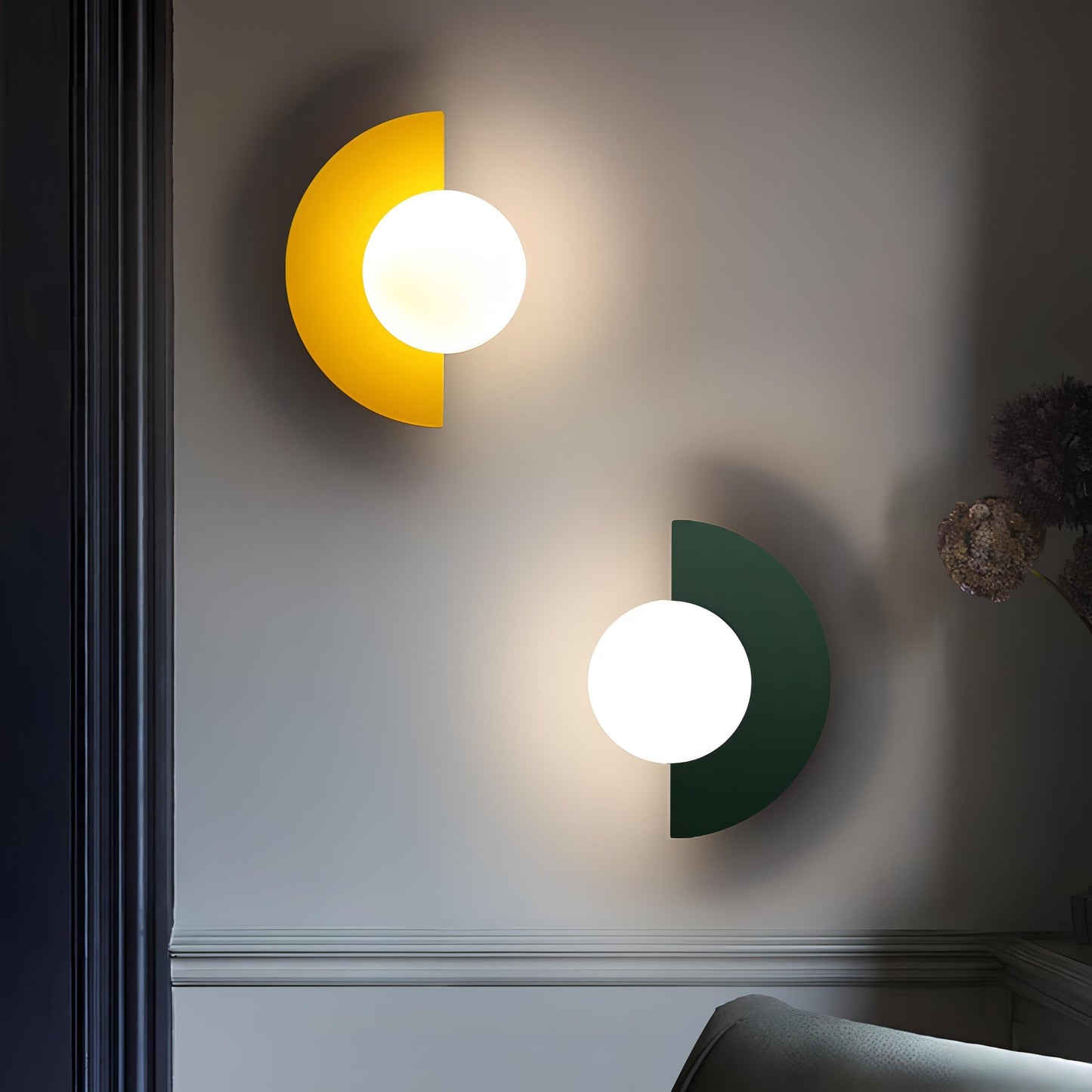 Aplique de Pared Moderna – Forma de Semicírculo y Luz Suave 