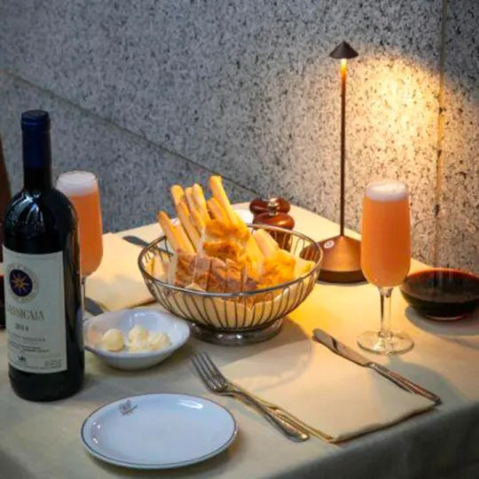 Lámpara de Mesa LED – Sin Cable y Recargable 