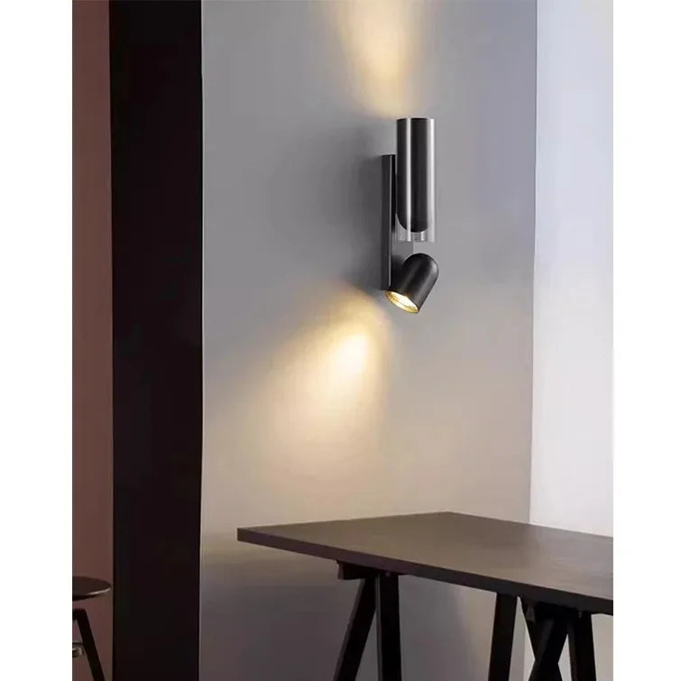 מנורת קיר LED – תאורה פרקטית ומודרנית 