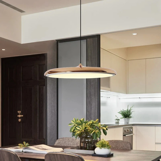 Severská zavesná lampa – Minimalistická elegancia pre váš interiér 