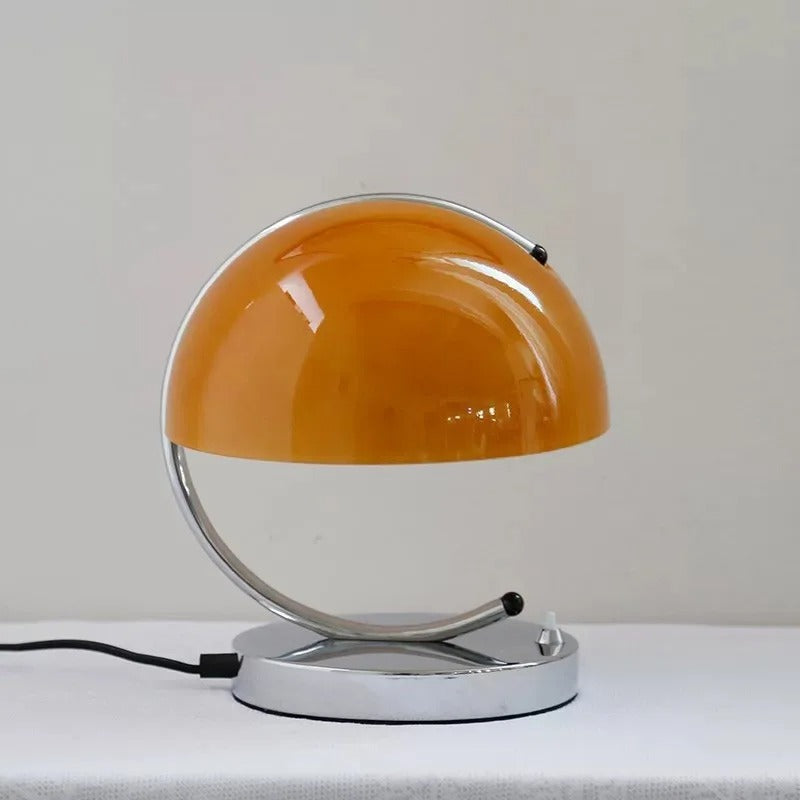 Lampa Stołowa w Stylu Skandynawskim ze Szkła – Elegancja i Nowoczesność 
