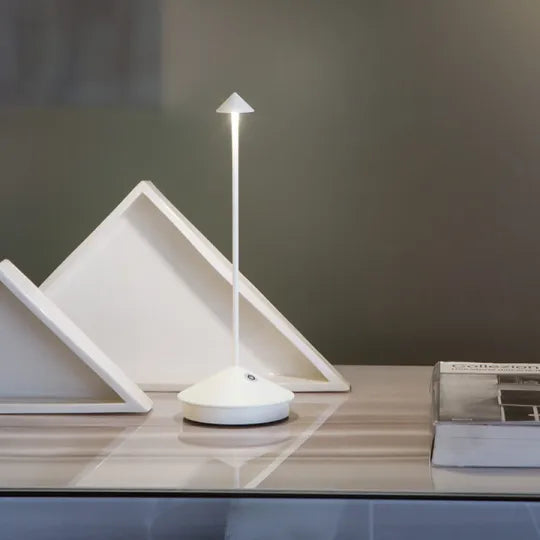 Lámpara de Mesa LED – Sin Cable y Recargable 