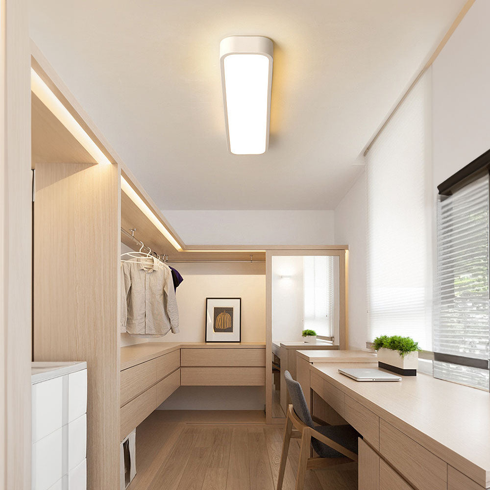 Minimalista LED mennyezeti lámpa – Modern és diszkrét világítás 