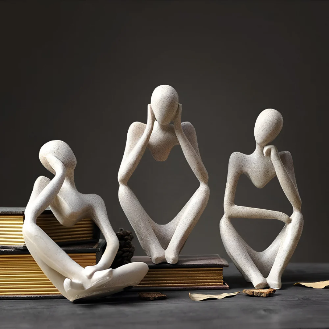 Escultura Abstrata Pensador – Elegância Contemplativa e Design Moderno 