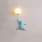 Nástenná lampa balón – Jemnosť a fantázia pre izbu 