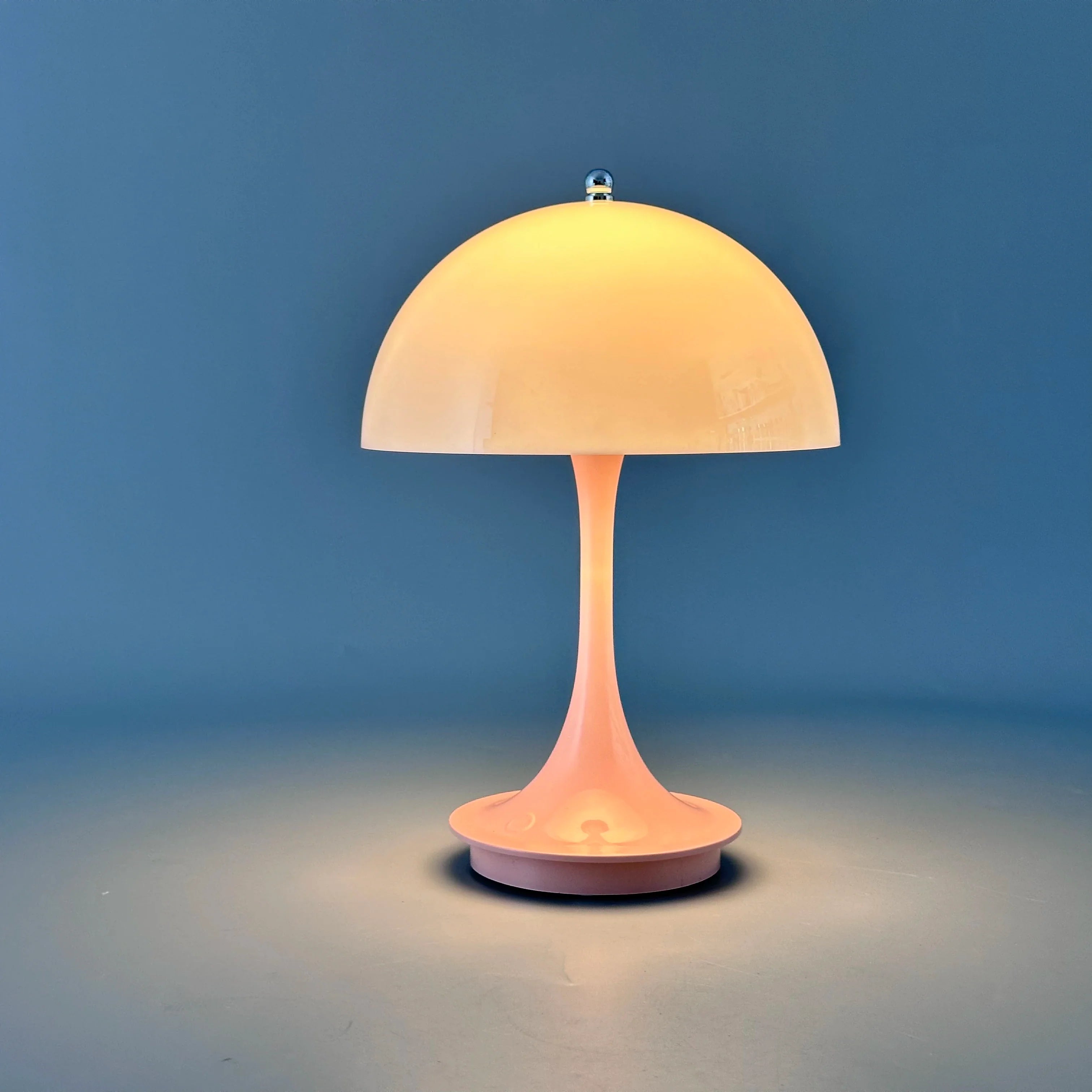 LED Tafellamp – Oplaadbaar en Verlichting op Drie Niveaus 
