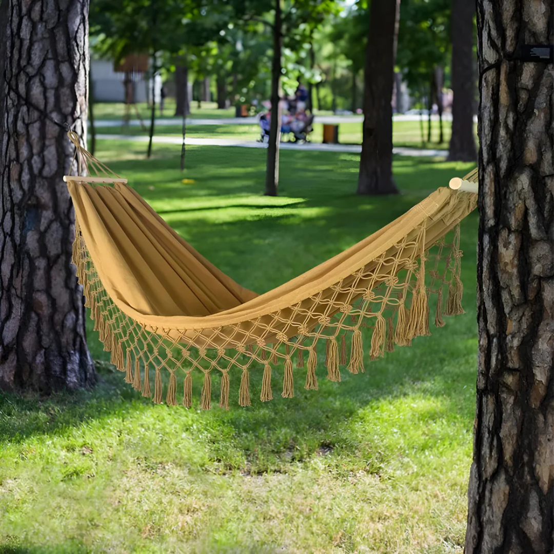 Hamak zewnętrzny boho – stylowa relaksacja i kojąca atmosfera 