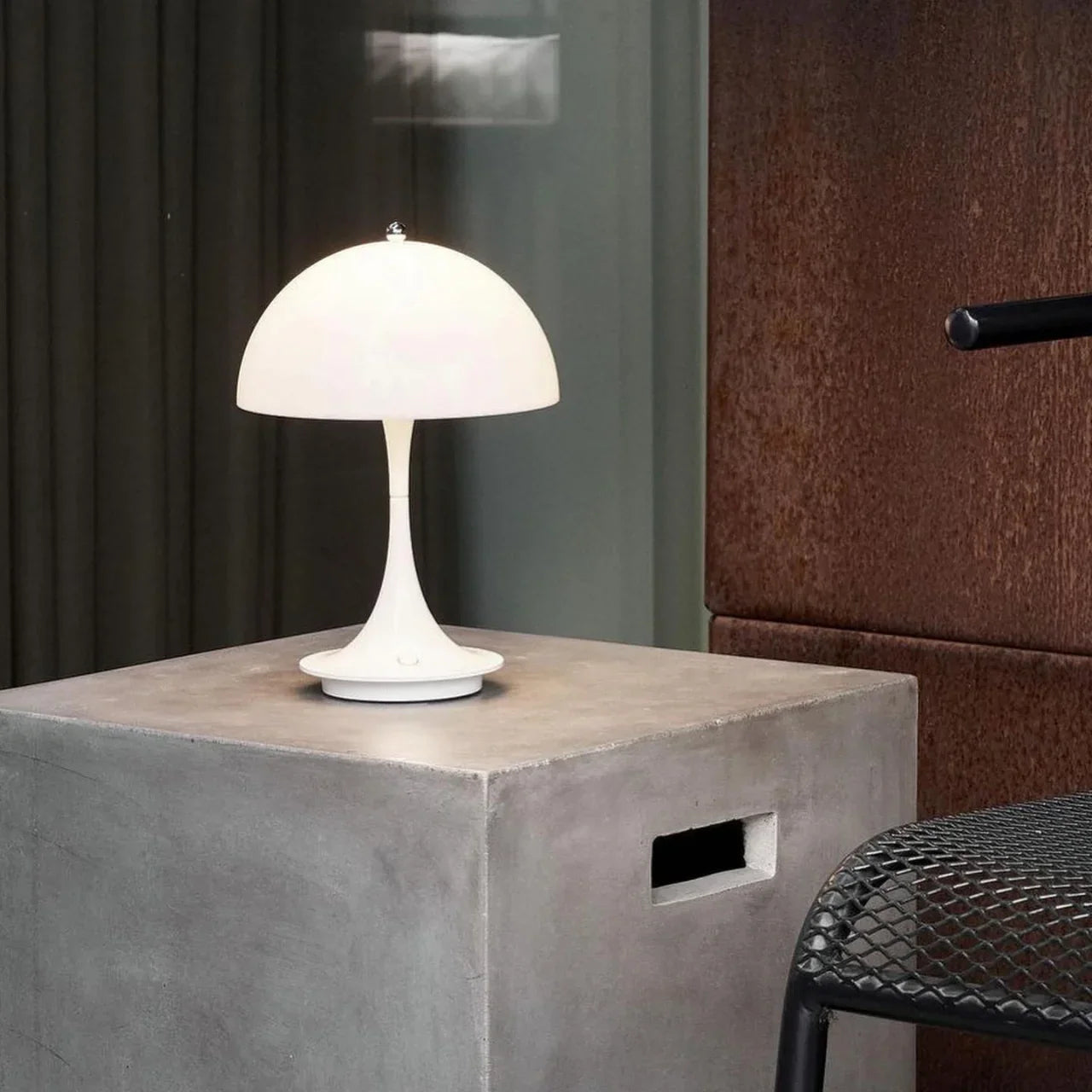 LED Tafellamp – Oplaadbaar en Verlichting op Drie Niveaus 