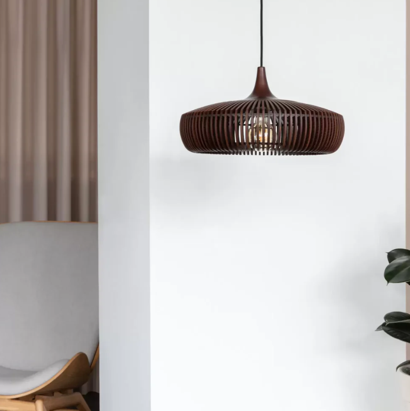 Elegante Hängeleuchte – Glanz und Raffinesse 